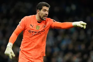 Mercato Manchester City : les 3 destinations qui s’offrent à Stefan Ortega avant qu’il ne soit trop tard