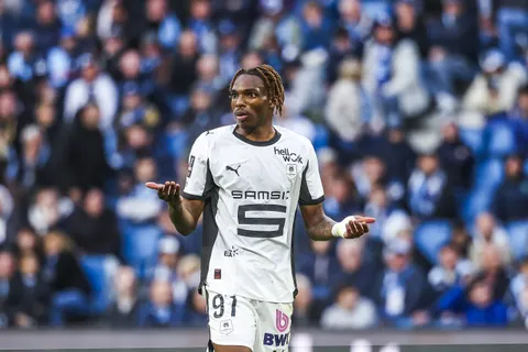 Mercato Rennes : “une aubaine sur le marché”, les cadors de Premier League s’arrachent Jérémy Jacquet