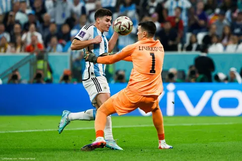 Le président de la Croatie tacle l’Argentine et ses “penalties imaginaires”