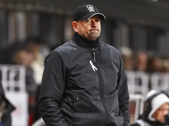 Brest – “On prend trop de buts”, le mercato défensif en question après la défaite contre Nice