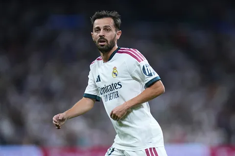 Real Madrid : la recrue Bernardo Silva identifiée comme une solution aux maux des Merengues, un “irremplaçable” sacrifié ?