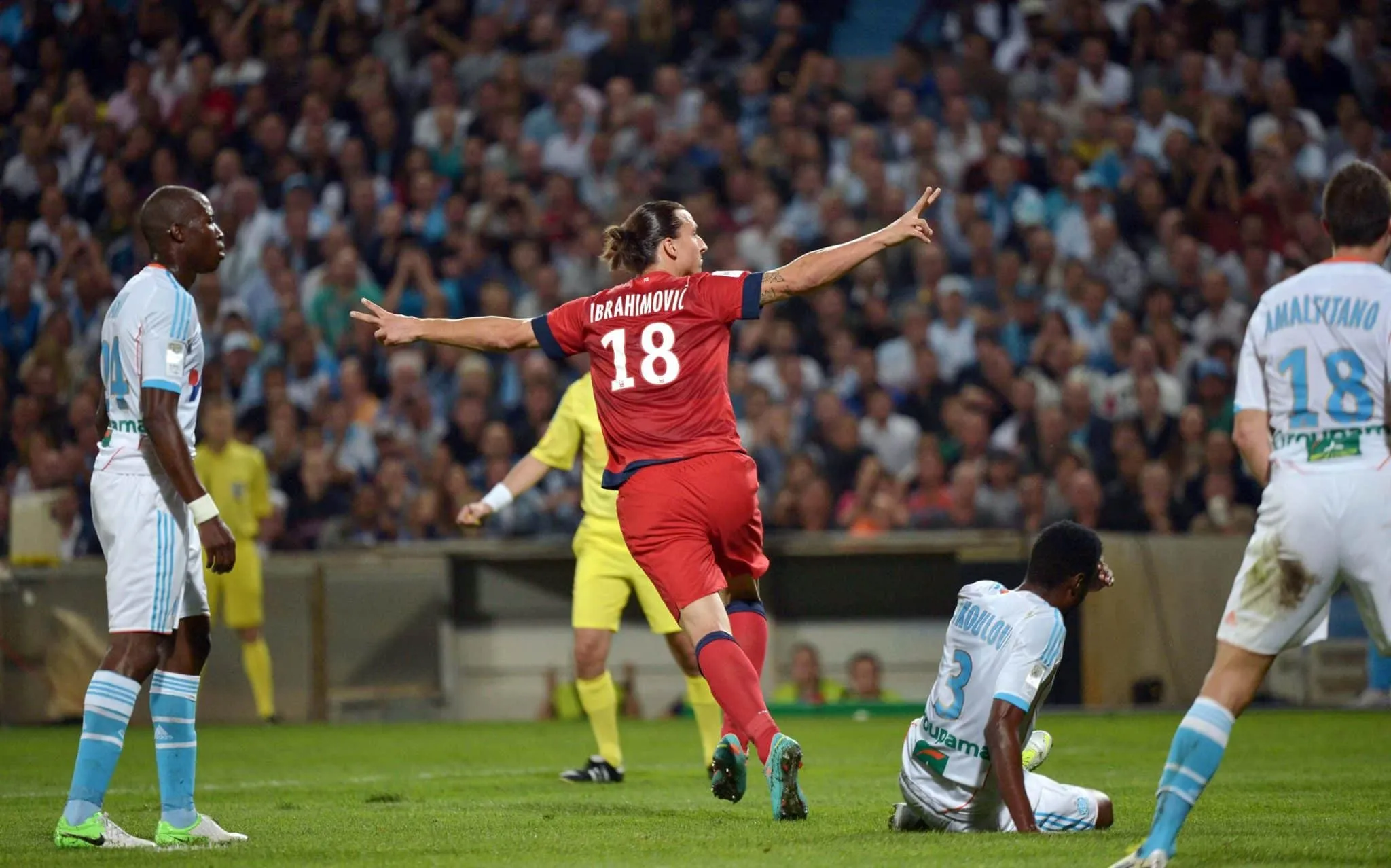 En octobre 2012, quel joueur de l’OM répond en première mi-temps (17e, 32e) à un doublé de Zlatan Ibrahimovic (23e, 25e), lors d’un OM 2-2 PSG spectaculaire ?