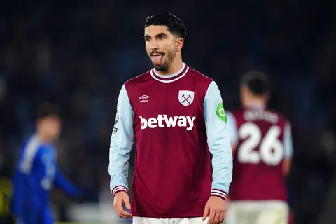 Mercato PSG : 2 nouveaux courtisans pour Carlos Soler