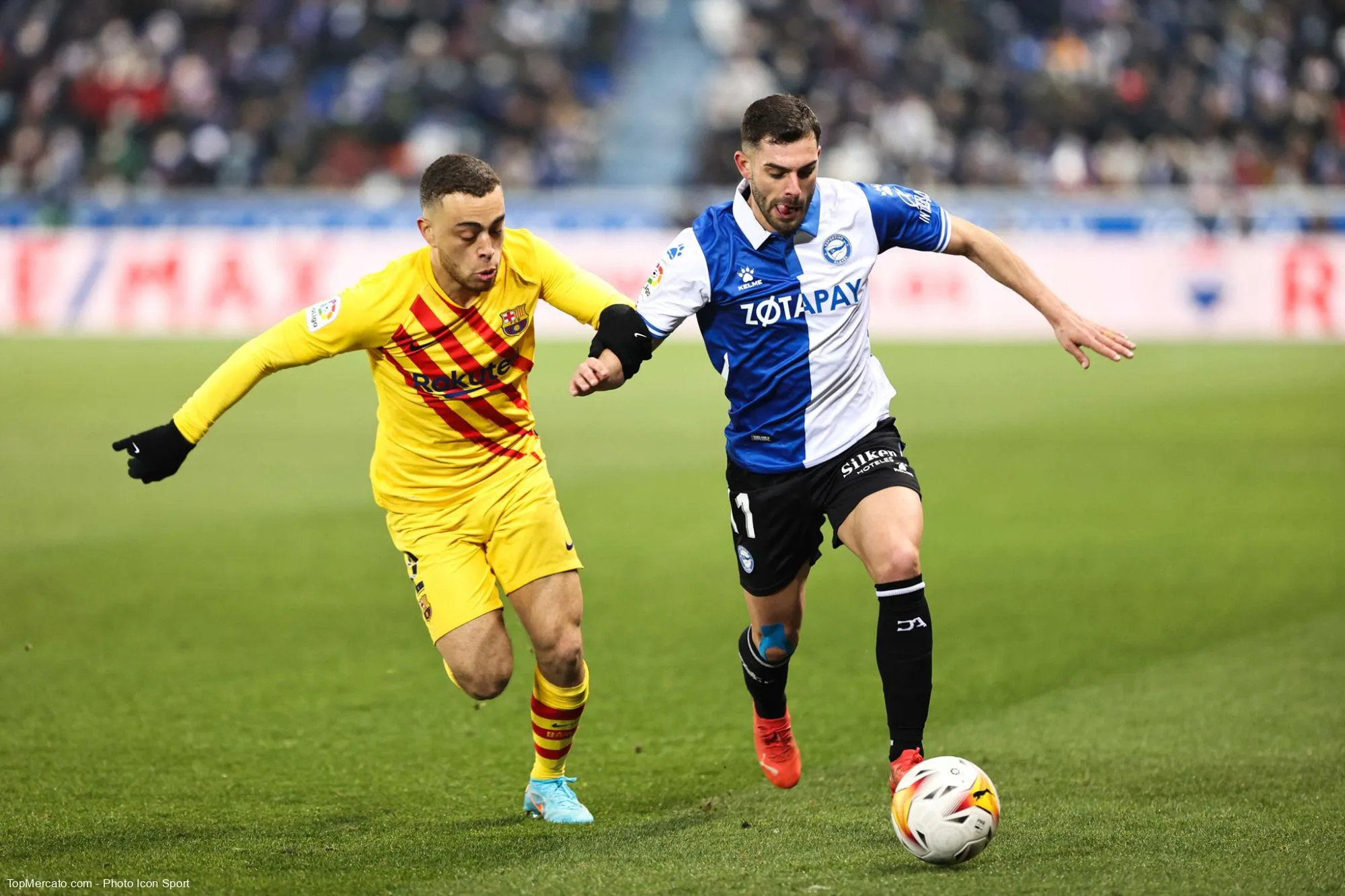 Sergiño Dest match Alavès Barça FC Barcelone