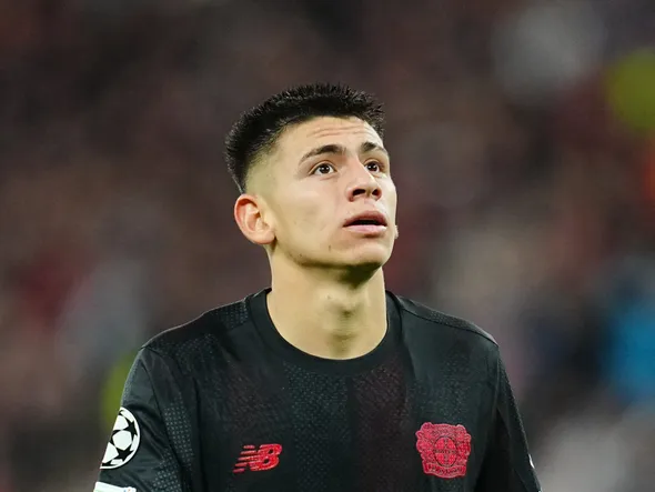 Mercato Manchester City : le plan des Citizens pour limiter la casse avec Claudio Echeverri