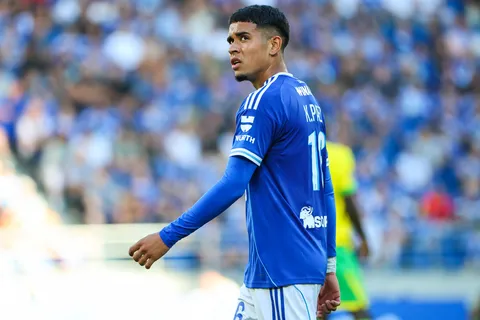 Chelsea : la saison de Kendry Paez vire au cauchemar après son départ de Strasbourg au mercato d’hiver