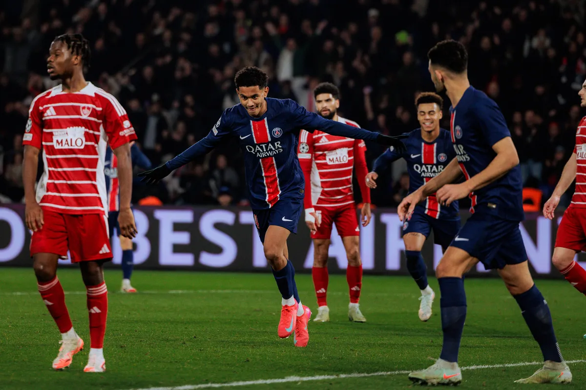 Senny Mayulu Stade Brestois PSG