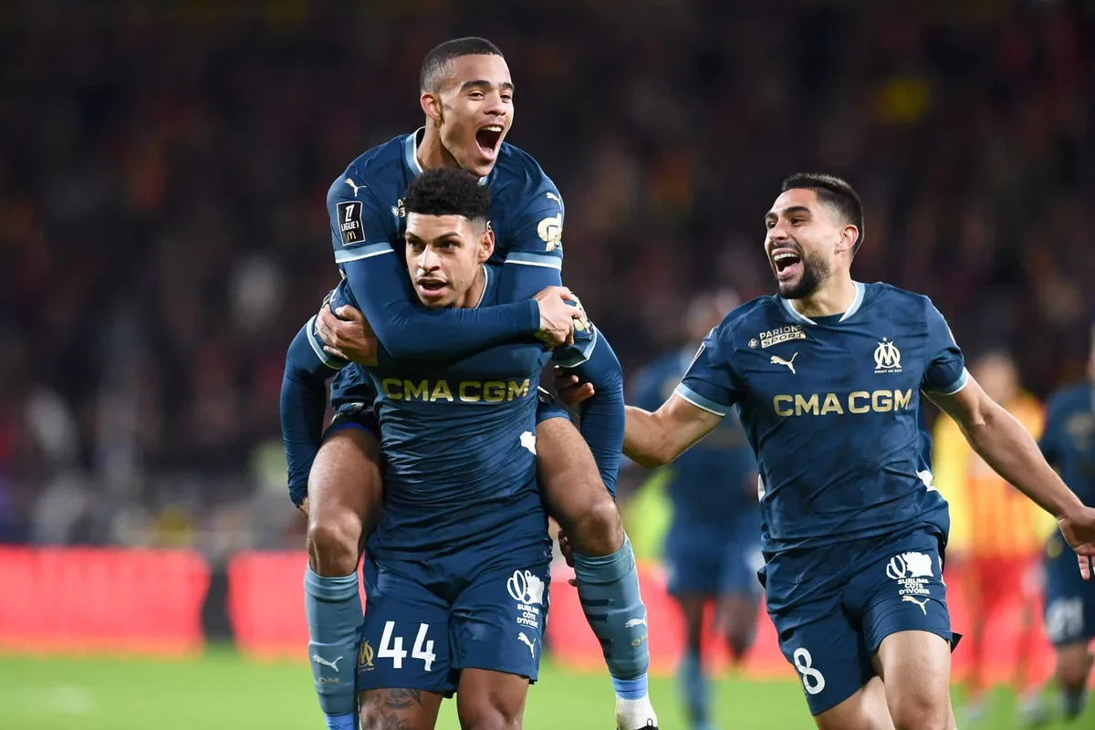 Luis Henrique Mason Greenwood Neal Maupay