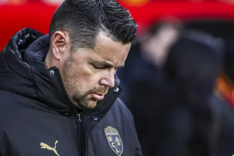 Lens : après la douche froide OM, Pierre Sage fixe la priorité du mercato