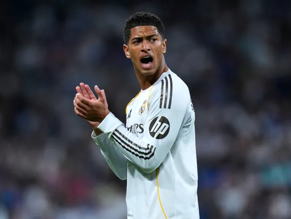 Real Madrid : Jude Bellingham confronté à une concurrence inédite pour ses débuts avec Mourinho