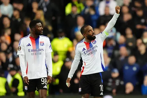OL : Alexandre Lacazette sort enfin de sa torpeur