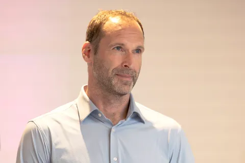 Chelsea : “il y a des choses qui ne sont pas compatibles…”, les gros doutes de Petr Cech sur le projet BlueCo