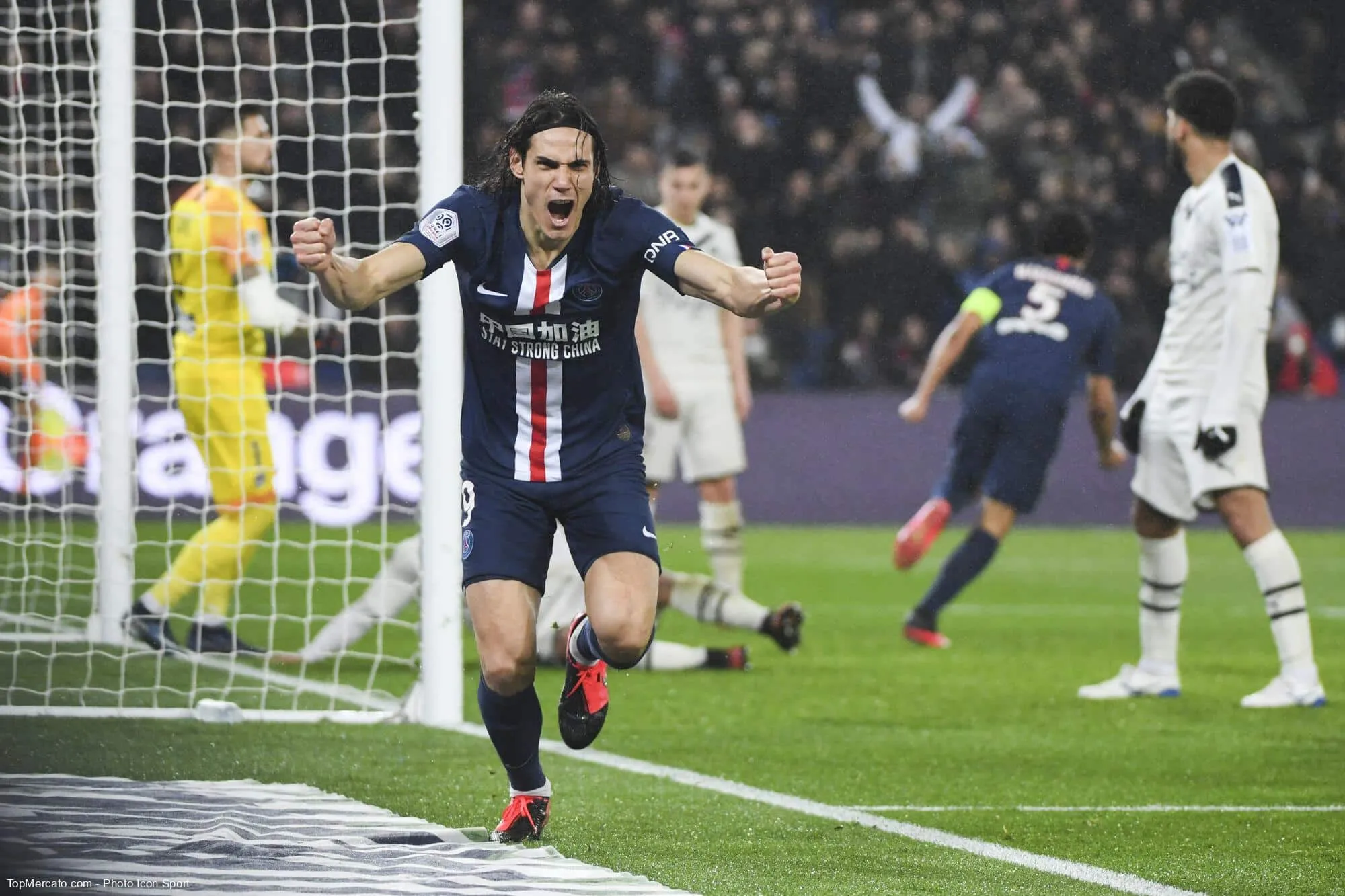 Pour quelle somme le PSG a recruté Edinson Cavani à Naples en 2013, avant de voir l’Uruguayen partir libre en 2020 ?