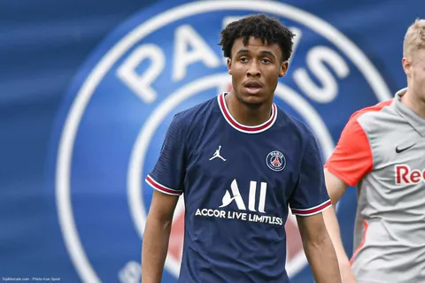 Mercato - PSG : un milieu sort du silence sur son départ