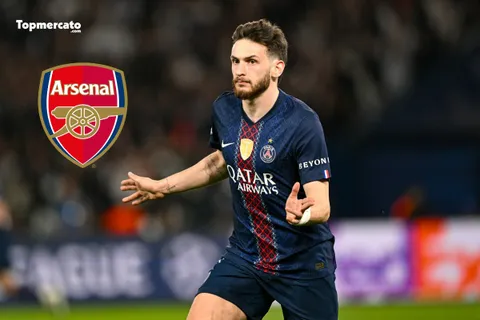 Mercato – Arsenal sur les rangs, le PSG fixe un prix XXL pour Kvaratskhelia