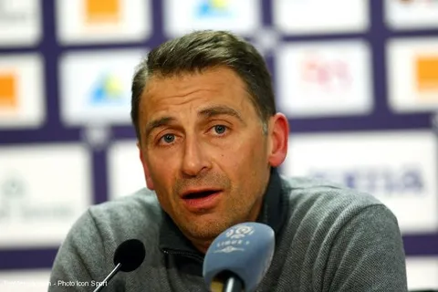 Toulouse : Sadran fait une annonce et tacle ses joueurs