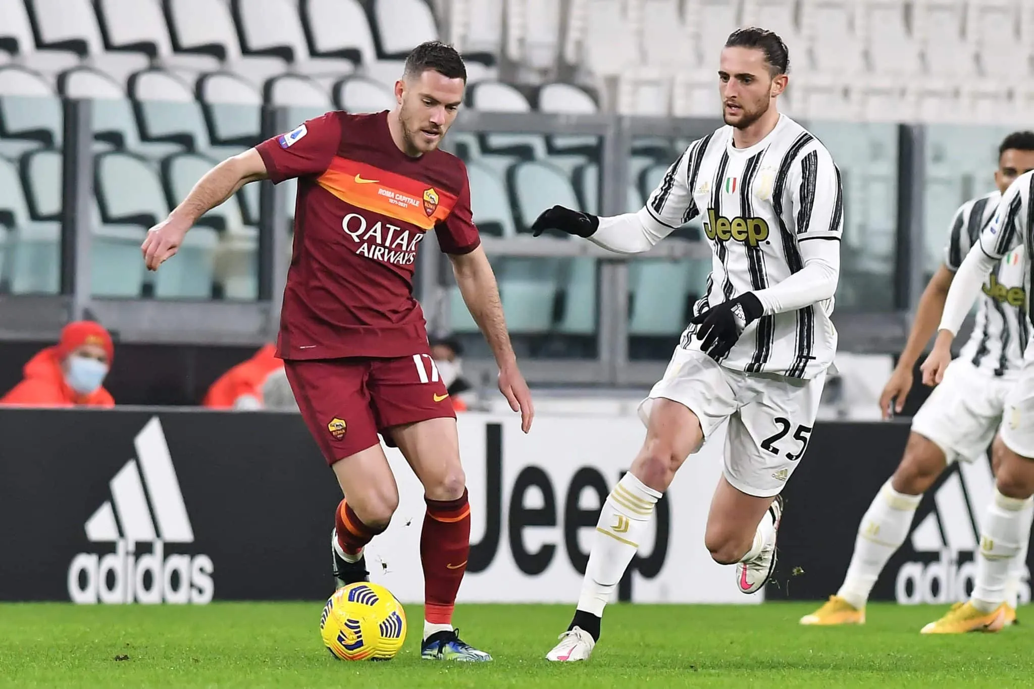 Entre Adrien Rabiot (OM) et Jordan Veretout (OL), qui a gagné le plus de trophées en Italie ?