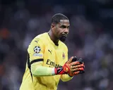 Mercato Milan AC : Mike Maignan “à moitié prix”, 2 clubs prêts à sauter sur l’occasion