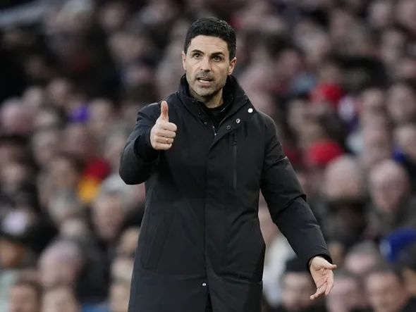 Vilain tour dans le derby sur le mercato : Arsenal chipe le fils d’un ancien joueur à Tottenham !