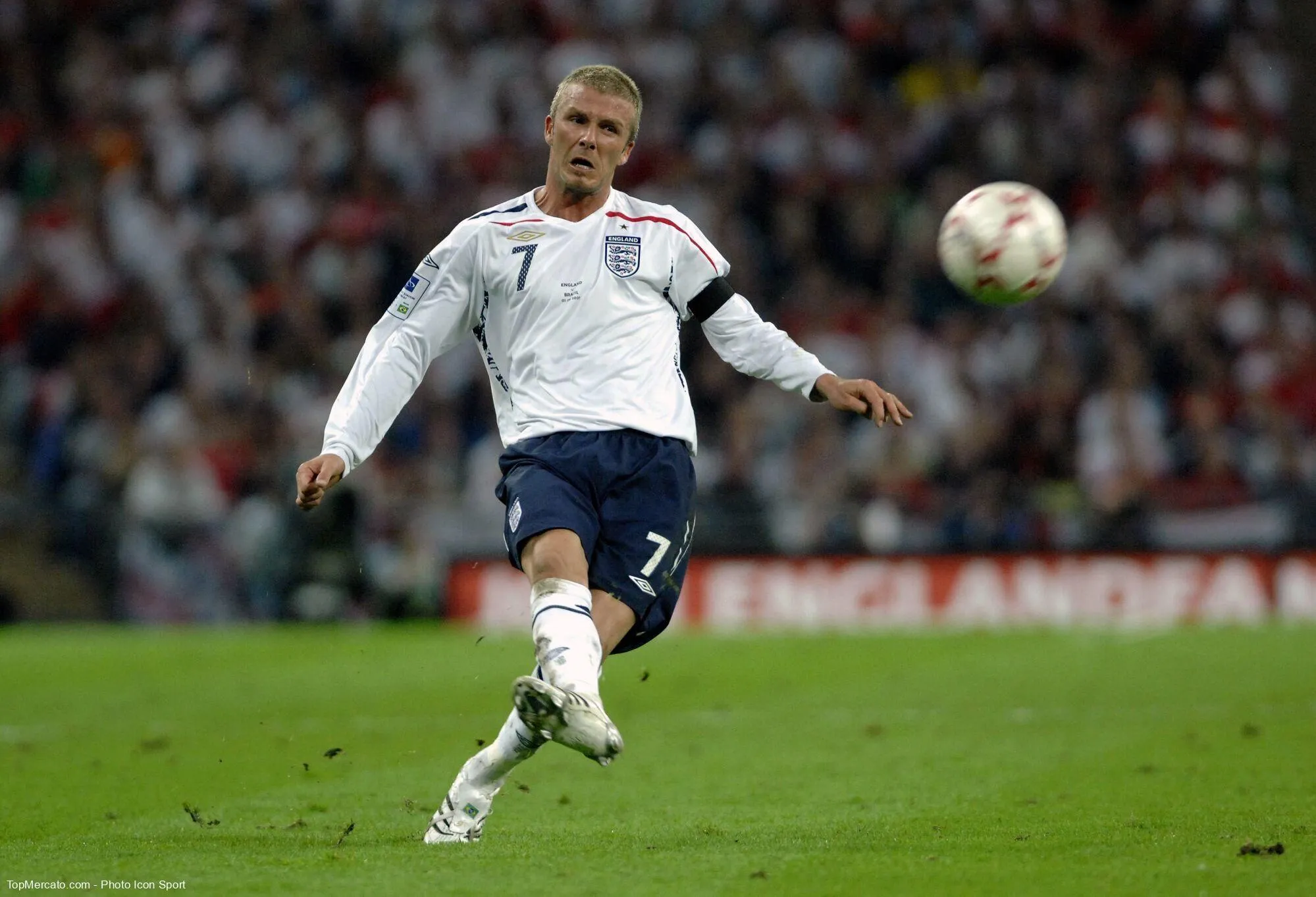 Laquelle de ces anecdotes sur l’équipe nationale d’Angleterre et David Beckham est FAUSSE ?