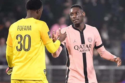 Mercato - PSG : les 4 clubs de Premier League sur Randal Kolo Muani