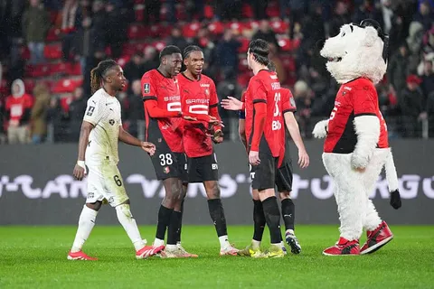 Mercato Rennes : “c’est pas moins de 30 M€”, prix de départ fixé pour la révélation bretonne