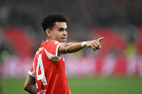 “C’est une décision ridicule, comment ont-ils pu le laisser filer ?”… Liverpool blâmé pour le transfert de Luis Diaz !