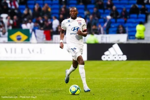 OL : Toko Ekambi dit vouloir rester