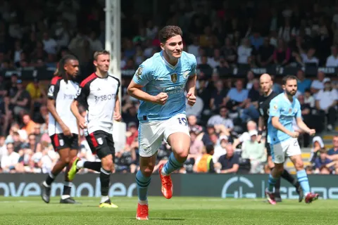 Mercato - Manchester City : un courtisan d’Alvarez jette l’éponge !
