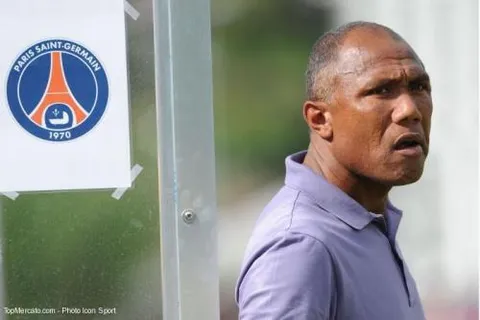 PSG : pour Dumas, Kombouaré savait qu’il s’en irait !