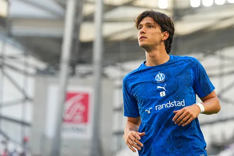 Mercato OM : ça ne se bouscule pas pour Leonardo Balerdi, Marseille divise son prix par 2