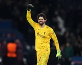 Liverpool : la masterclass d’Alisson contre le PSG va faire une victime à 35 M€