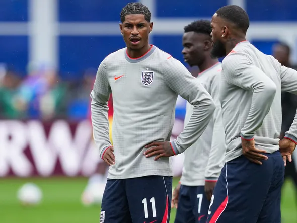 Manchester United : la réponse inattendue de Rashford à la main tendue par Carrick en plein mercato