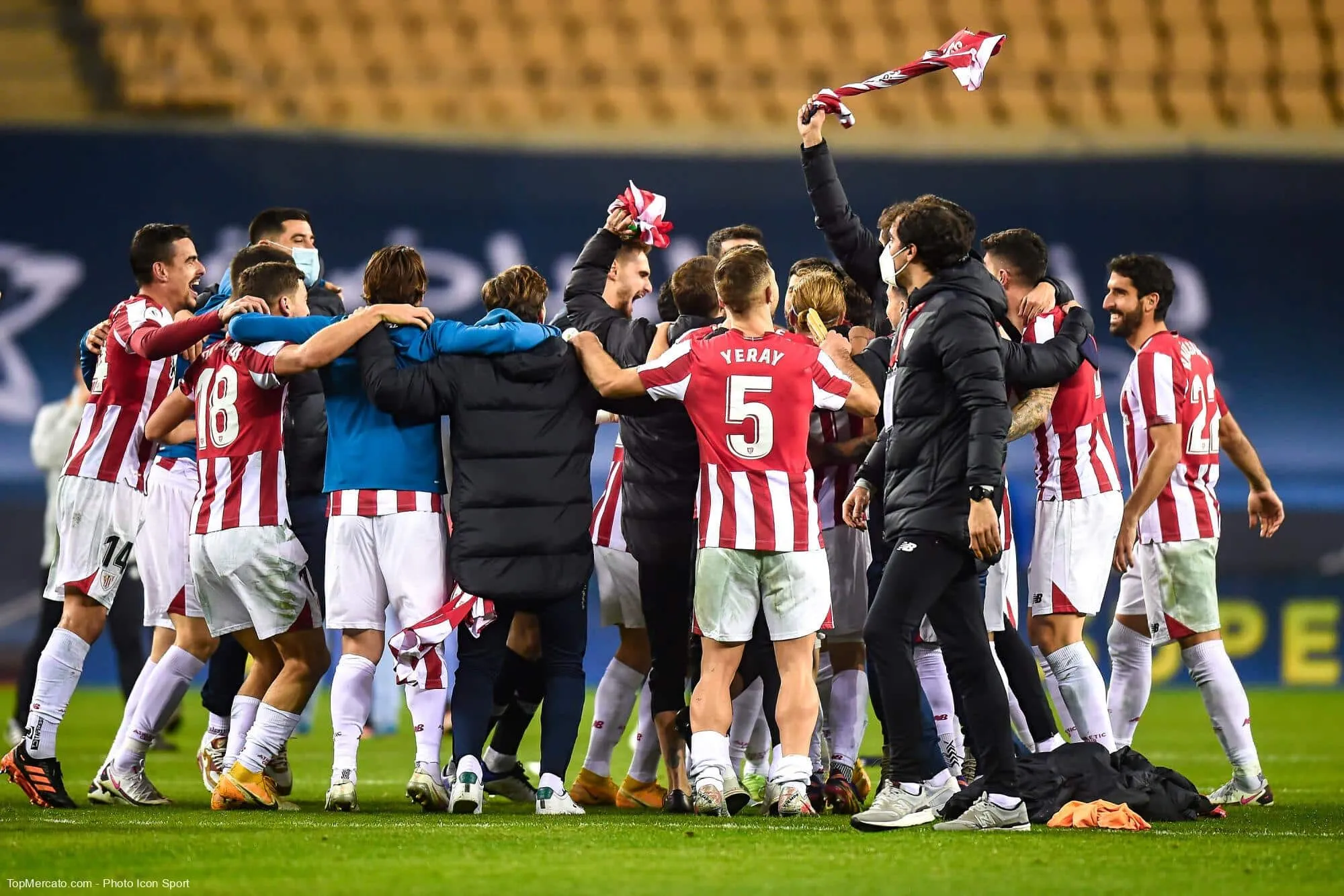 Quel club Marcelino a-t-il battu en Supercoupe d’Espagne en janvier 2021, avant de s’incliner en finale de Coupe d’Espagne en avril de la même année ?