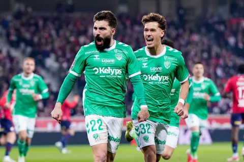 Mercato ASSE : le montant qui fera craquer les Verts pour le duo Stassin-Davitashvili