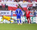 France-Pologne : la réponse hallucinante de Maignan à Lewandowski