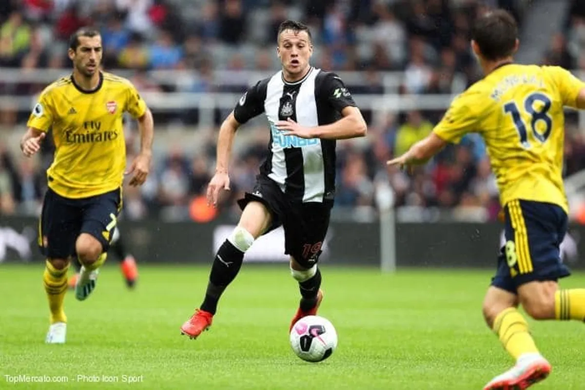 Newcastle : Manquillo et Carroll prolongent avec les Magpies (Officiel)
