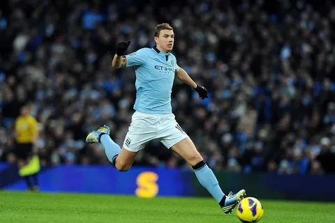 Michu et Dzeko, les options “bis” d’Arsenal ?
