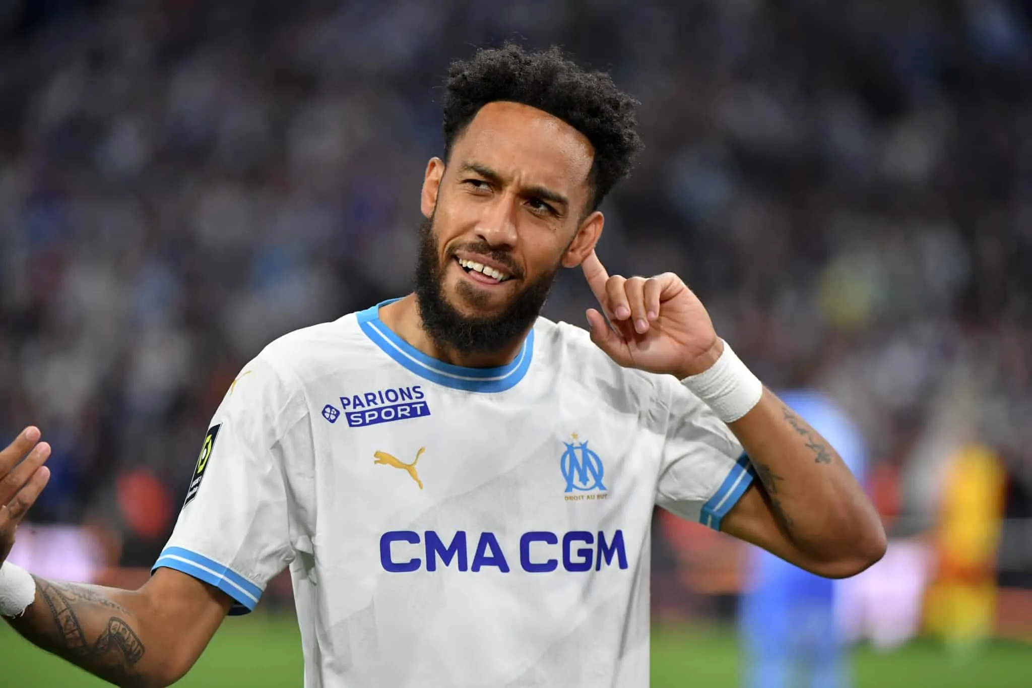 Dans lequel de ces clubs français Pierre-Emerick Aubameyang a-t-il été prêté par l’AC Milan au début de la saison 2010-2011 ?