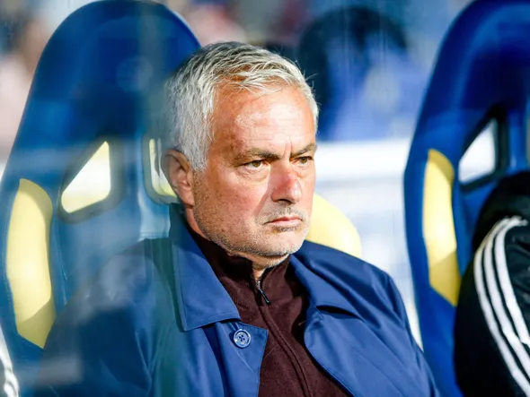 “Je jouais bien et je me retrouvais sur le banc” : la recrue du RC Lens règle ses comptes avec Mourinho