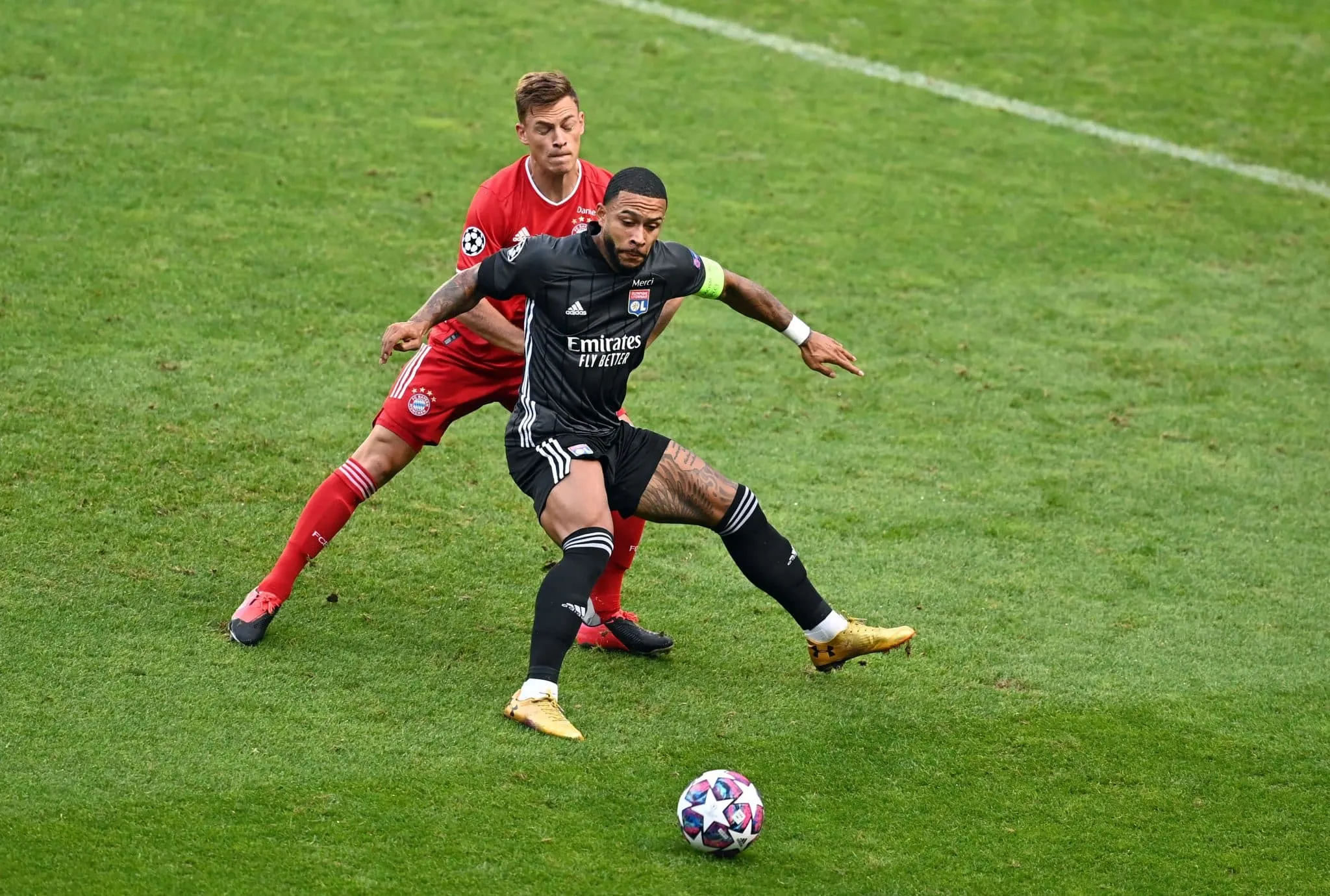 En 2020, le PSG a battu le RB Leipzig en demi-finale de la Ligue des Champions, alors que l’OL s’inclinait contre le Bayern Munich au même stade de la compétition. Quel a été le score des deux rencontres ?