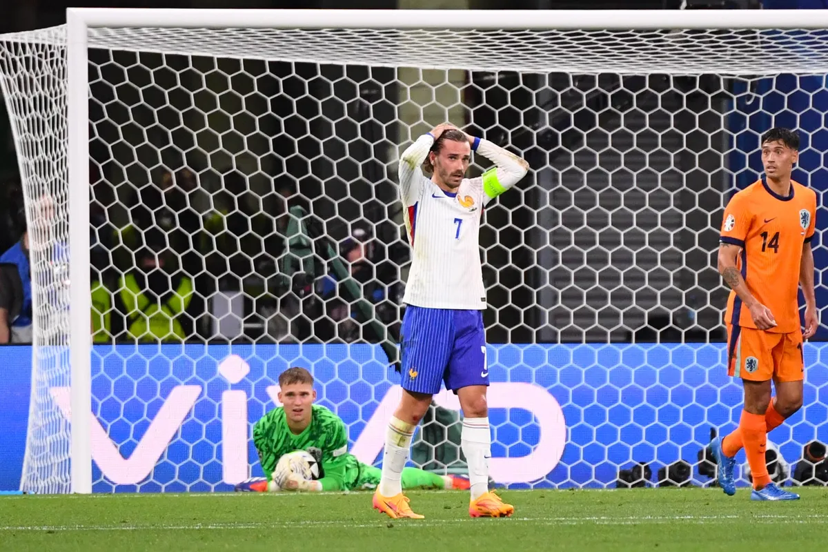 Griezmann chambre des journalistes indiscrets !