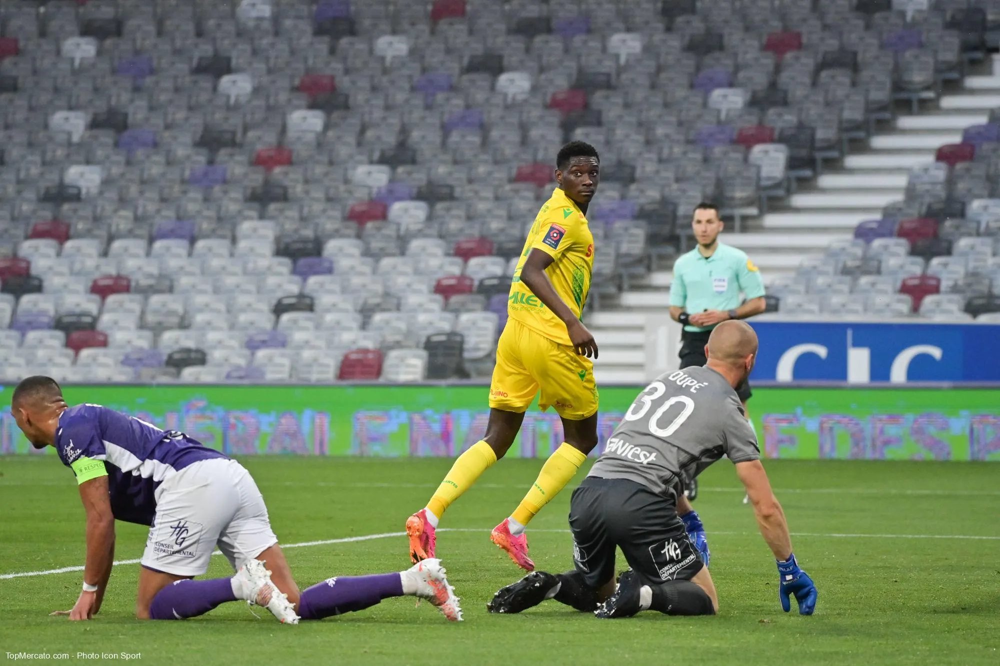 Randal Kolo Muani, TFC-FCN