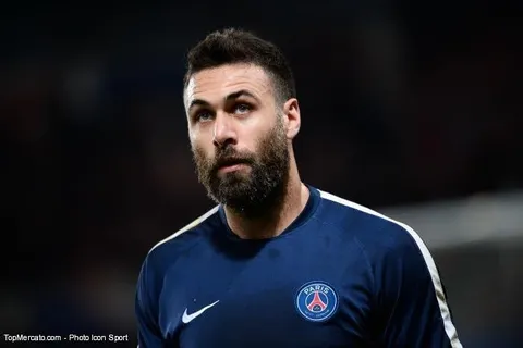 PSG : Sirigu vers la Premier League ?