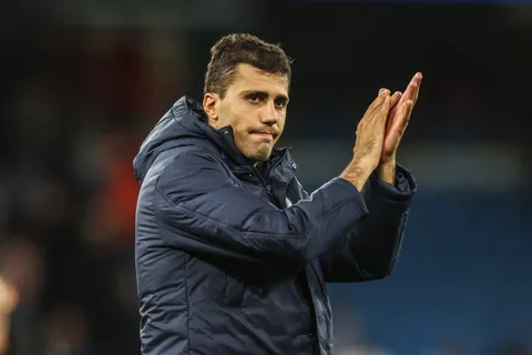 Mercato Manchester City : une offre à 86 M€ pour le successeur de Rodri