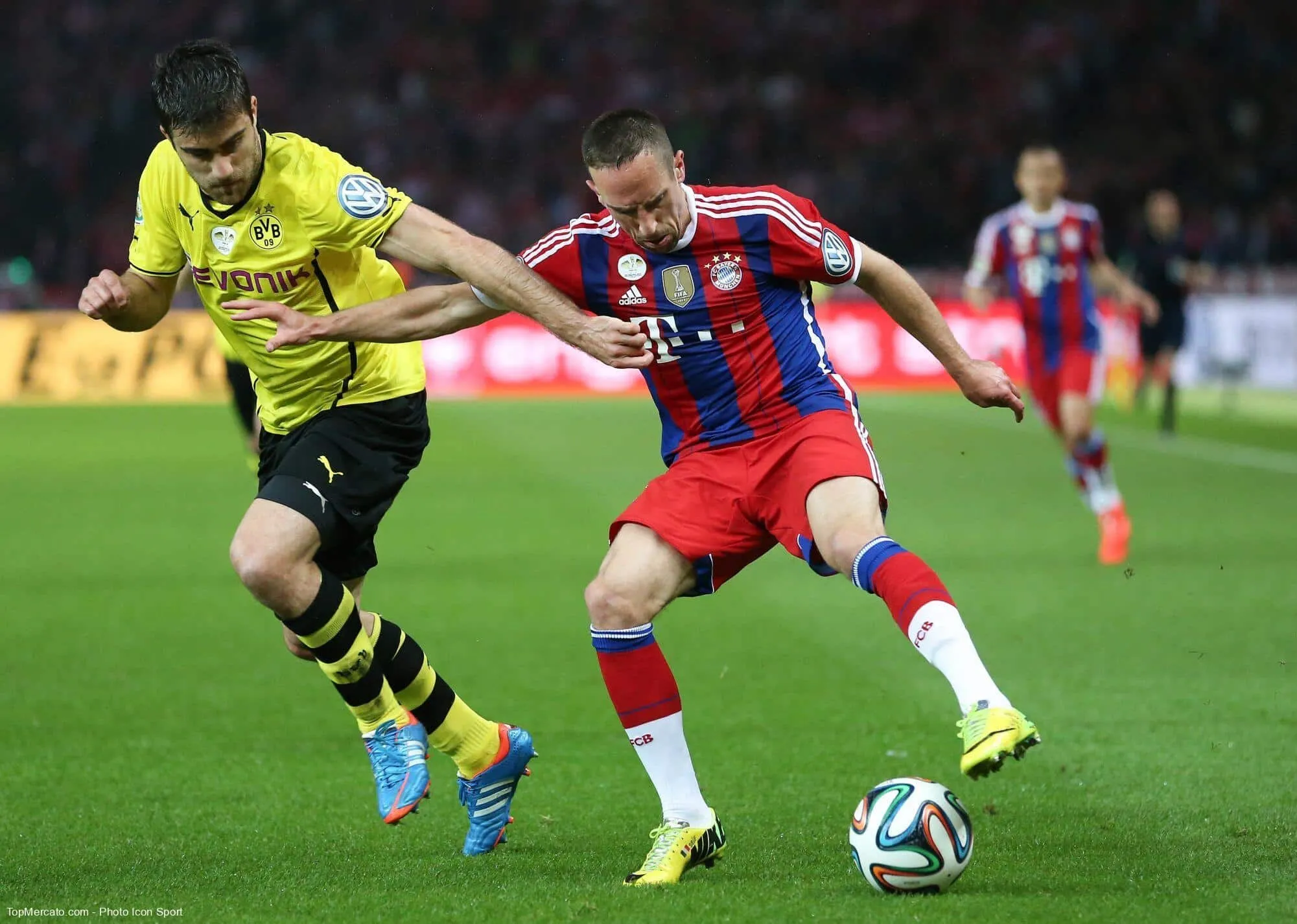 Laquelle de ces propositions est FAUSSE concernant la saison 2012-2013 de Franck Ribéry, 3e au Ballon d’or 2013 ?