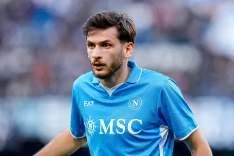 Mercato - PSG : une concurrence XXL pour Khvicha Kvaratskhelia