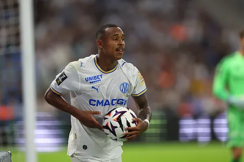 Mercato OM : pas décisif, “loin de son meilleur niveau”… Marseille va-t-il finir par regretter d’avoir retenu Igor Paixao ?