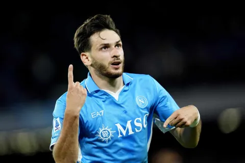 Mercato - PSG : le prix, la durée du contrat et le salaire de Khvicha Kvaratskhelia révélés