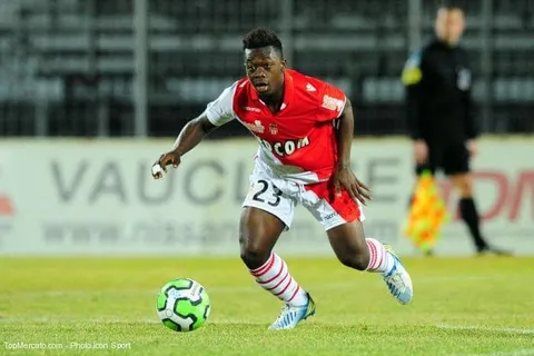 Leicester : Ranieri fonce sur Mendy